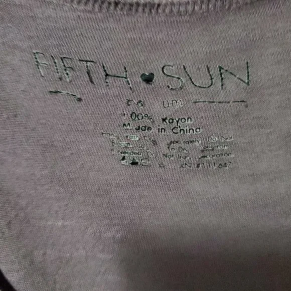 Fifth Sun Purple Short Sleeve Cest La Vie Round Neck Shirt Sz L - Picture 5 of 6